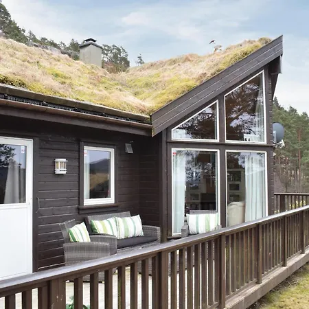 Dom wakacyjny Lovely Home In Jorpeland With House Sea View Jørpeland