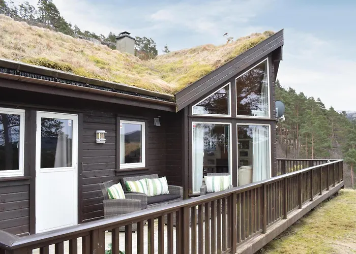 Feriehus 3 Bedroom Gorgeous In Jørpeland